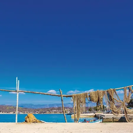 Cozy In With Kitchen Njivice