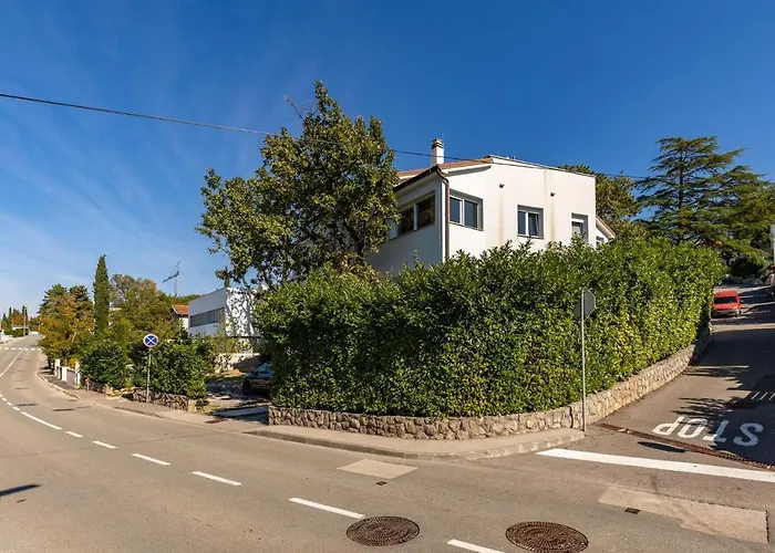 Cozy In With Kitchen Njivice